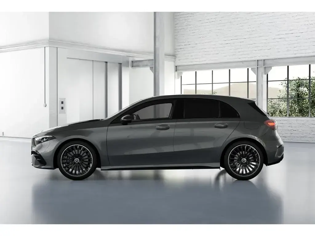 Gebraucht Mercedes A220 AMG 190 PS (139 kW) 2026 Metalliclack mountaingrau Limousine