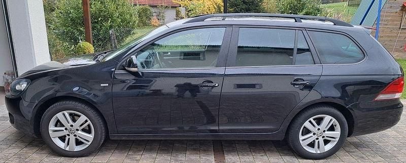 Schwarz Gebraucht 2012 VW Golf VII Match Kombi | 5.200 € (Guter Preis) - Bild 1/4