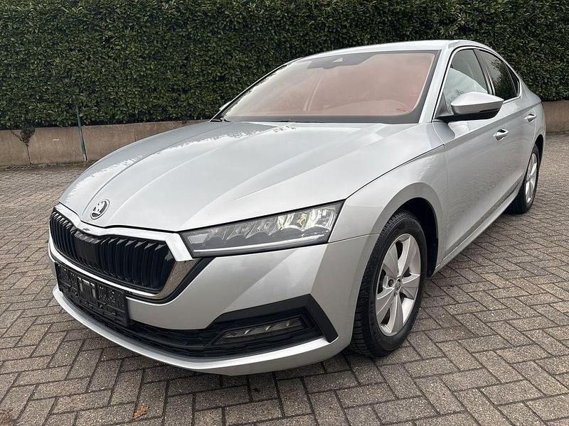 Gebraucht Skoda Octavia Ambition 150 PS (110 kW) 2021 Silber Limousine