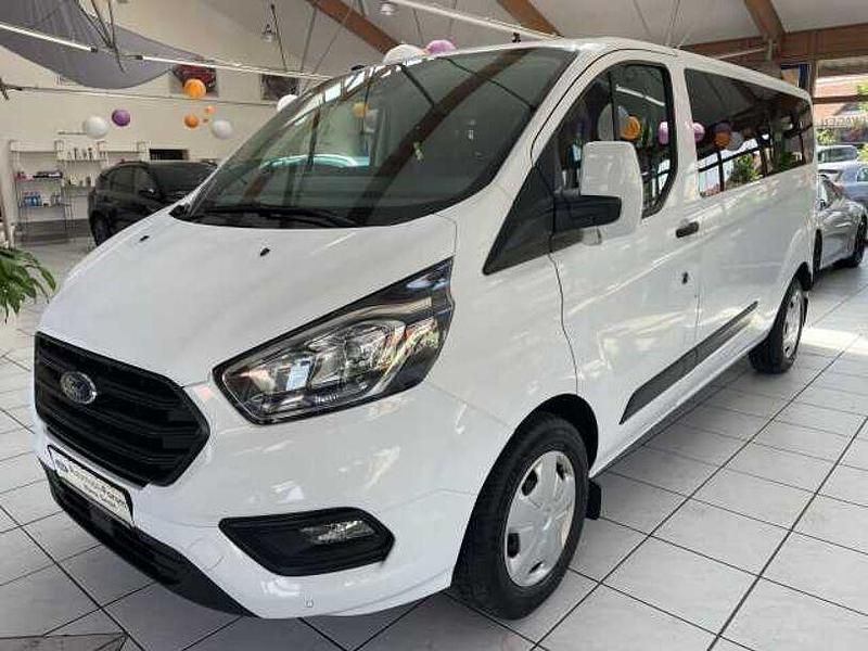 Weiß Gebraucht 2019 Ford Transit Custom Trend Van / Kleinbus | 21.900 € - Bild 1/4