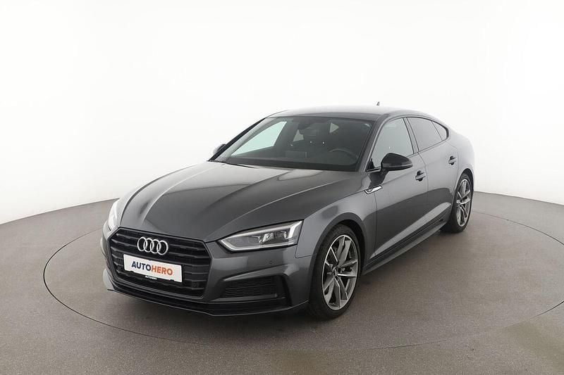 Grau Gebraucht 2018 Audi A5 Sportback Sport Limousine | 25.560 € (Fairer Preis) - Bild 1/3