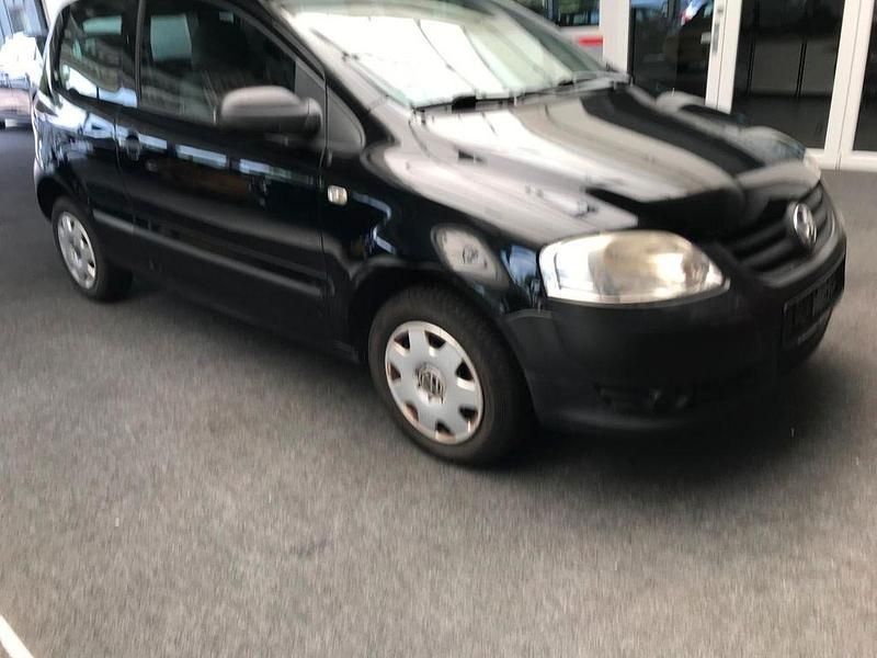 Gebraucht VW Fox Basis 54 PS (39 kW) 2006 Schwarz Kleinwagen