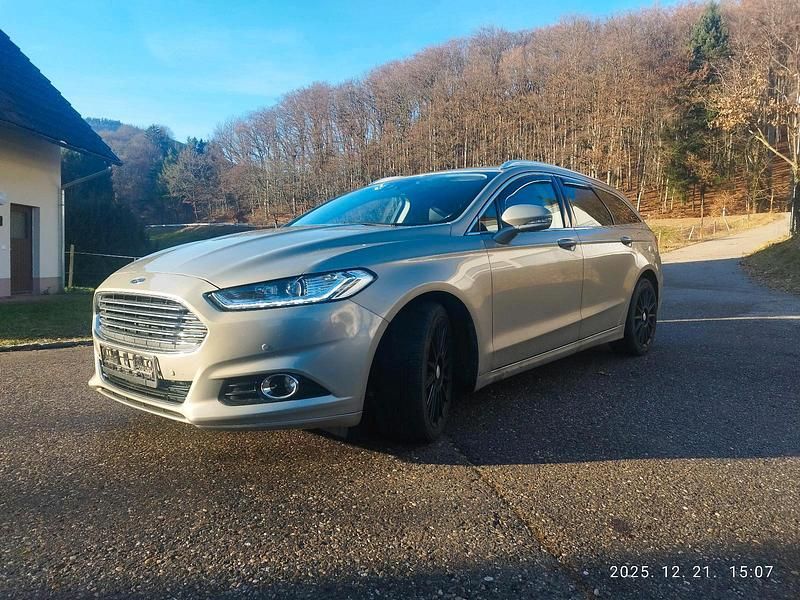 Gebraucht Ford Mondeo Titanium 241 PS (177 kW) 2016 Grau Kombi