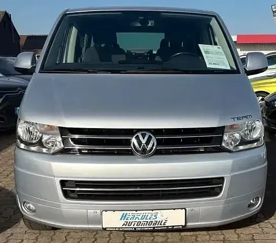 Używany VW Multivan 140 KM (102 kW) 2011 Srebrny Minivan