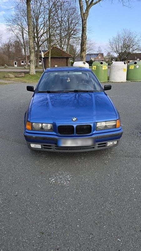 Gebraucht BMW 316 102 PS (75 kW) 1996 Blau Coupé