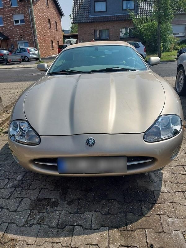 Gebraucht Jaguar XK 284 PS (208 kW) 2001 Gold Cabrio