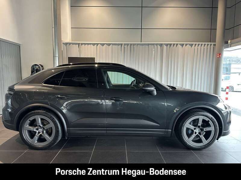 Gebraucht Porsche Macan 300 kW (408 PS) 2025 Vulkangraumetallic SUV
