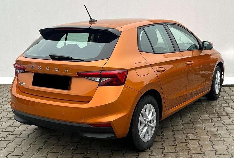 Gebraucht Skoda Fabia Selection 80 PS (58 kW) 2024 Phoenixorange metallic Limousine