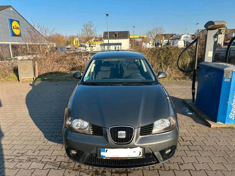 Grau Gebraucht 2006 Seat Ibiza Kleinwagen | 3.349 € - Bild 1/4