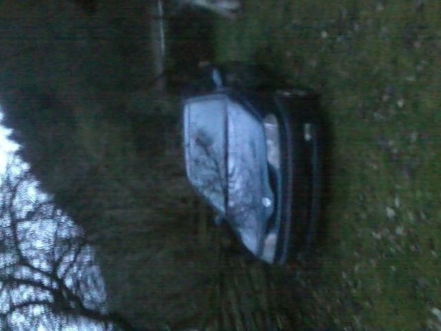 Grün metallic Gebraucht 1997 Renault Laguna Limousine | 300 € - Bild 1/4