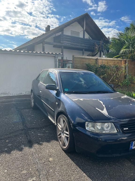 Blau Gebraucht 2001 Audi A3 Performance Coupé | 2.000 € (Etwas zu teuer) - Bild 1/4