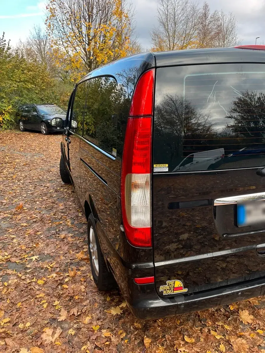 Gebraucht Mercedes Viano 116 PS (85 kW) 2009 Schwarz Van / Kleinbus