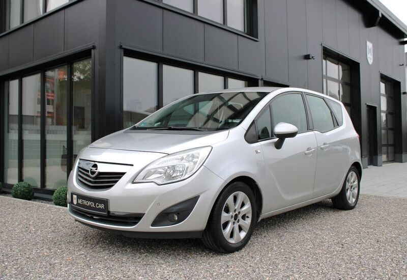 Silber Gebraucht 2010 Opel Meriva Van / Kleinbus | 3.190 € (Guter Preis) - Bild 1/4