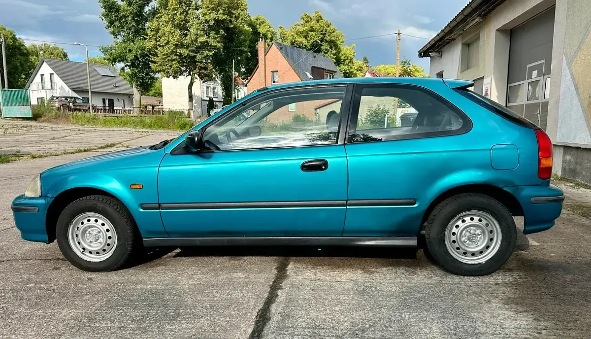Gebraucht Honda Civic 75 PS (55 kW) 1997 Andere farben Kleinwagen