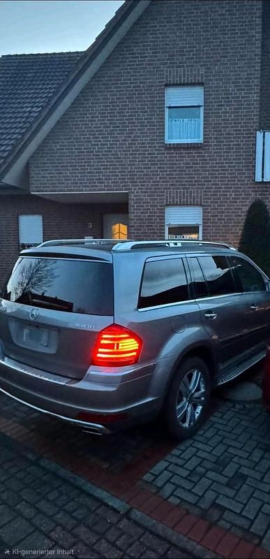 Gebraucht Mercedes GL350 211 PS (155 kW) 2010 Silber SUV