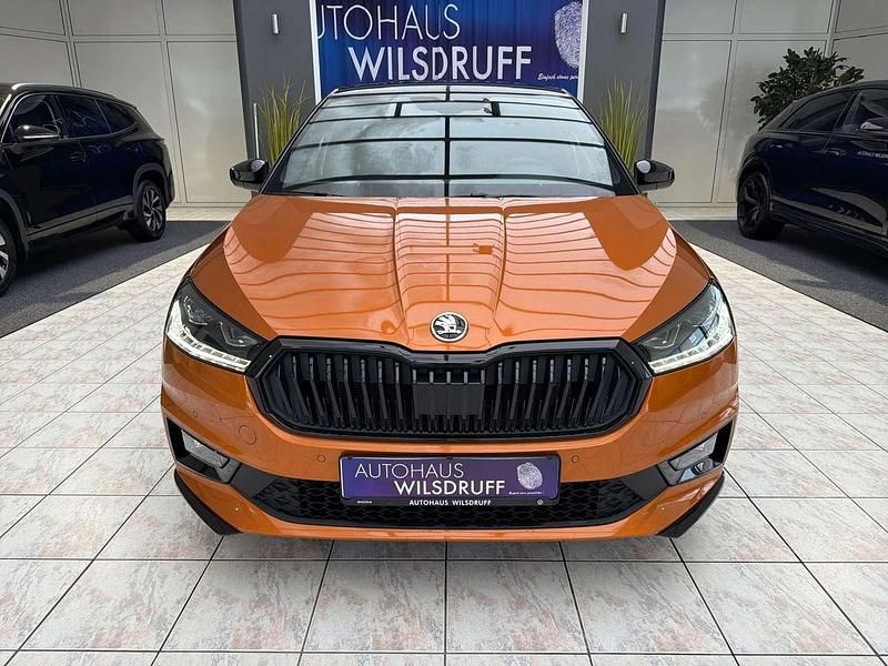 Neu Skoda Fabia Dynamic 150 PS (110 kW) 2026 Orange Limousine