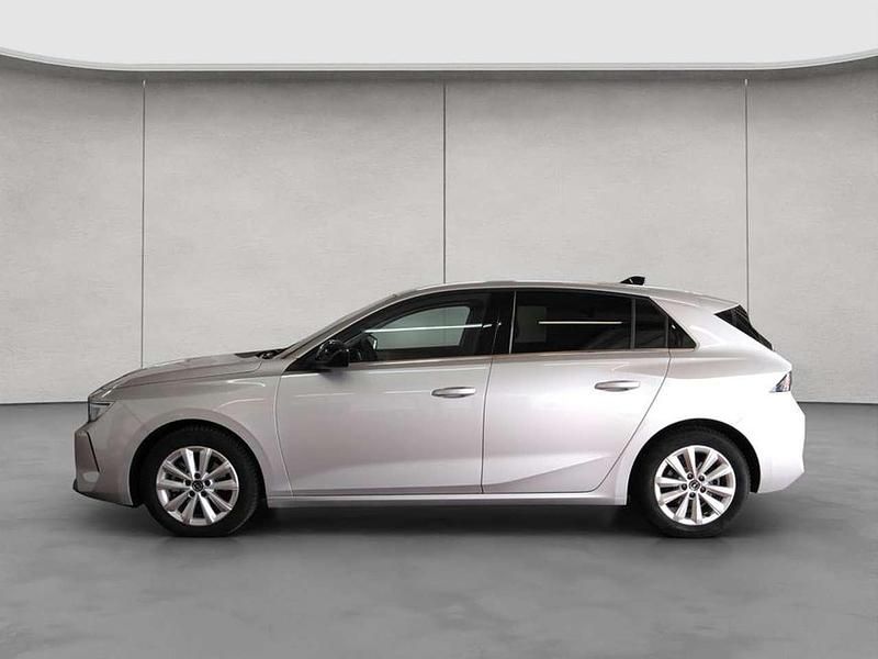 Gebraucht Opel Astra Elegance 131 PS (96 kW) 2023 Kristall silber metallic Limousine