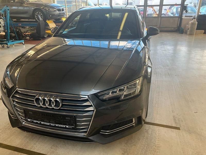 Grau Gebraucht 2016 Audi A4 Sport Kombi | 10.700 € (Fairer Preis) - Bild 1/4