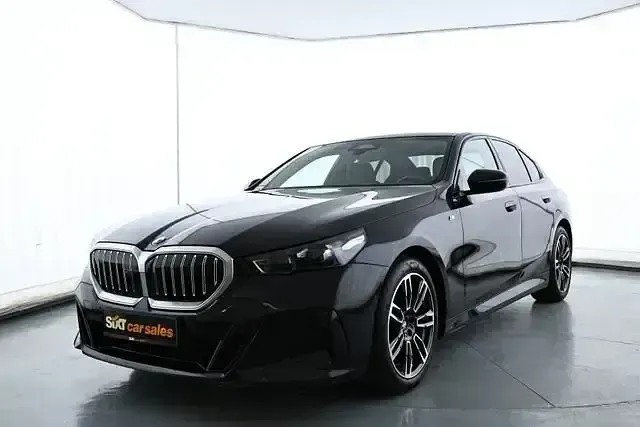 Gebraucht BMW 520 M Sport 208 PS (152 kW) 2025 Schwarz Limousine