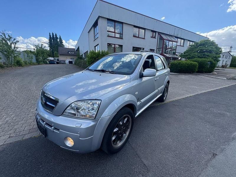 Silber Gebraucht 2006 Kia Sorento SUV | 4.444 € (Fairer Preis) - Bild 1/4