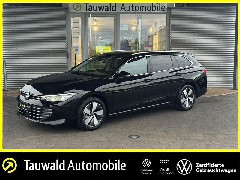 Schwarz Gebraucht 2025 VW Passat Business Limousine | 34.340 € (Superpreis) - Bild 1/4