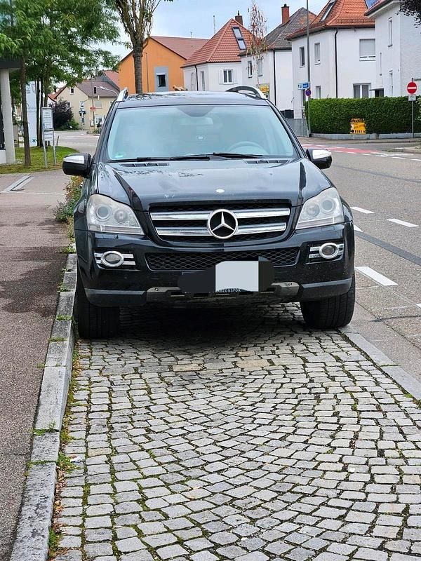 Schwarz Gebraucht 2009 Mercedes GL420 SUV | 9.000 € (Fairer Preis) - Bild 1/4