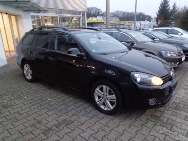 Gebraucht VW Golf VII Match 105 PS (77 kW) 2013 Schwarz Kombi