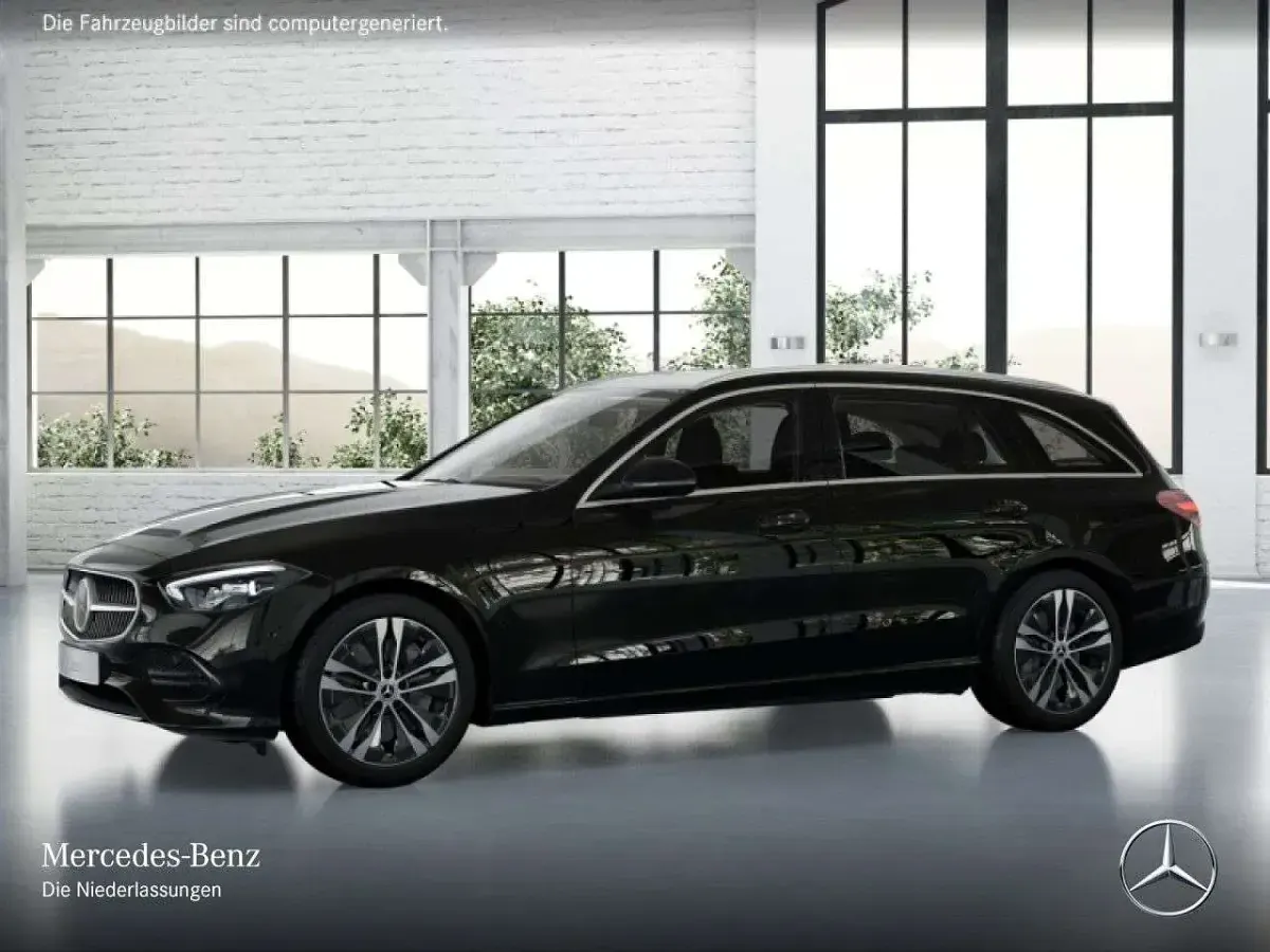 Gebraucht Mercedes C300e Avantgarde 204 PS (150 kW) 2023 Schwarz Limousine
