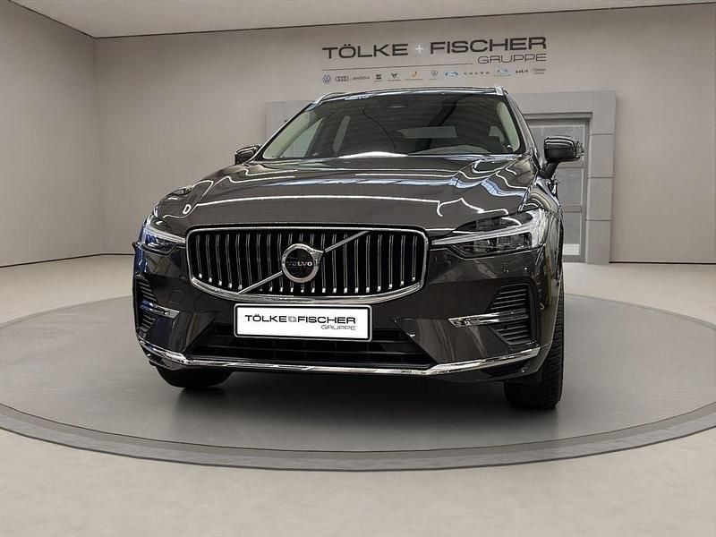 Gebraucht Volvo XC60 Inscription 398 PS (292 kW) 2022 Platinum grey / (metallic) SUV