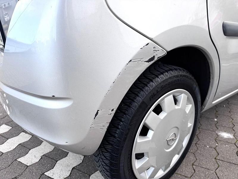 Gebraucht Opel Agila 58 PS (42 kW) 2002 Silber Van / Kleinbus