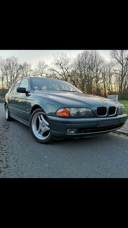 Gebraucht BMW 523 170 PS (125 kW) 1997 Grün Kombi