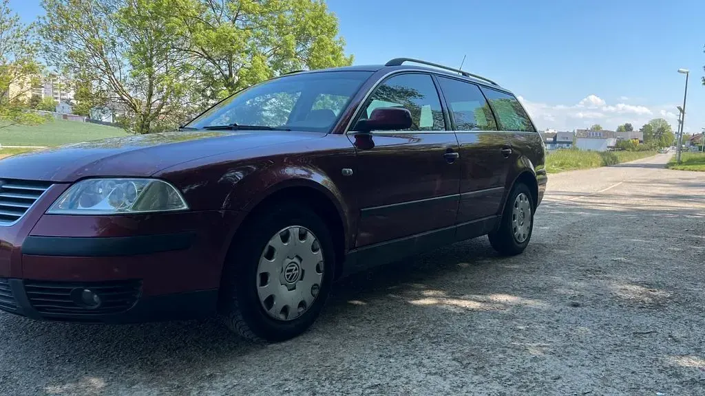 Gebraucht VW Passat 131 PS (96 kW) 2002 Rot Kombi