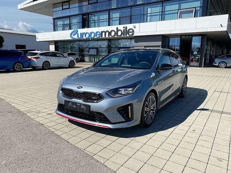 Gebraucht Kia ProCeed GT GT 204 PS (150 kW) 2020 Lunarsilber metallic Kleinwagen