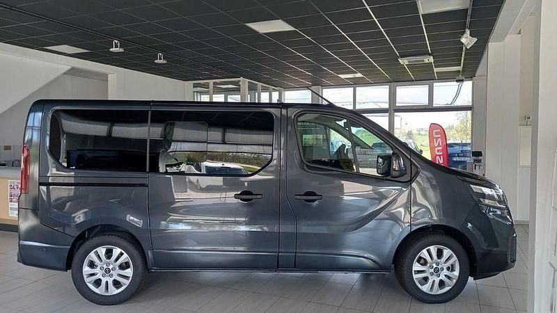 Neu Nissan Primastar Tekna 170 PS (125 kW) 2026 Grau Van / Kleinbus