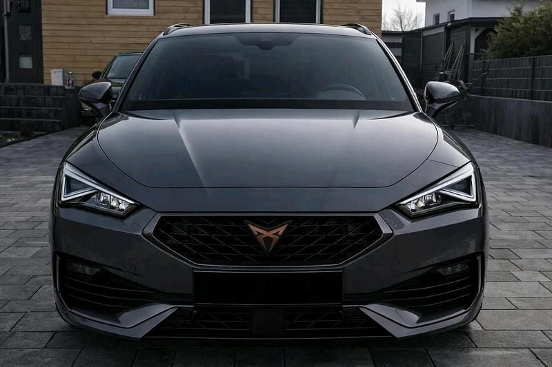 Second-hand Cupra Leon 310 CP (228 kW) 2023 Gri Break