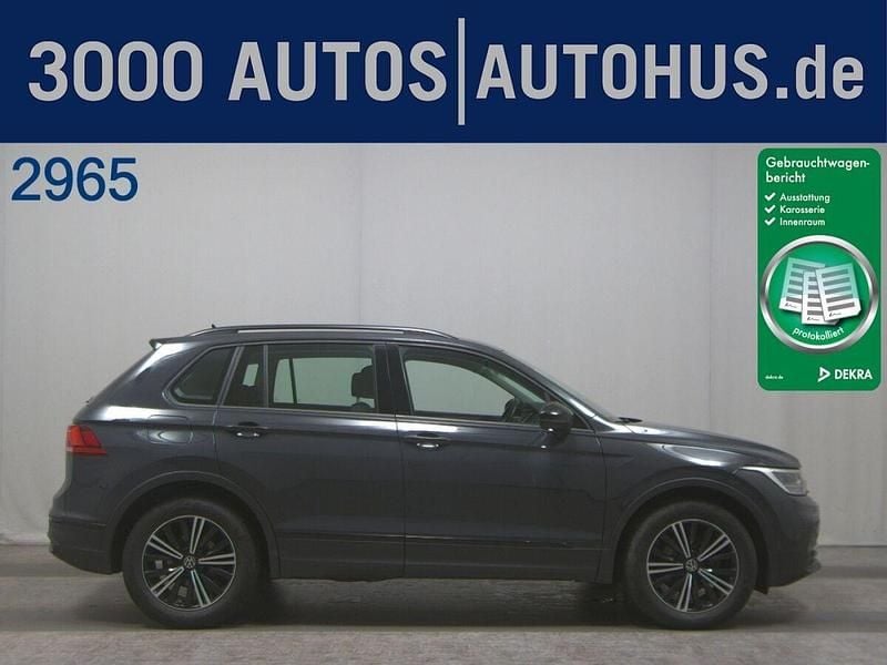 Grau Gebraucht 2022 VW Tiguan Life SUV | 19.980 € (Superpreis) - Bild 1/4