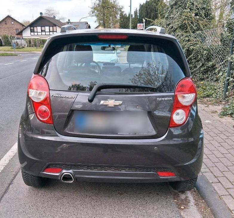 Gebraucht Chevrolet Spark 84 PS (61 kW) 2013 Kleinwagen