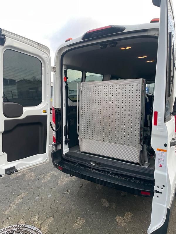 Gebraucht Ford Transit 130 PS (95 kW) 2021 Weiß Van / Kleinbus