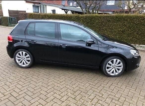 Gebraucht VW Golf VI Match 86 PS (63 kW) 2011 Schwarz Kleinwagen