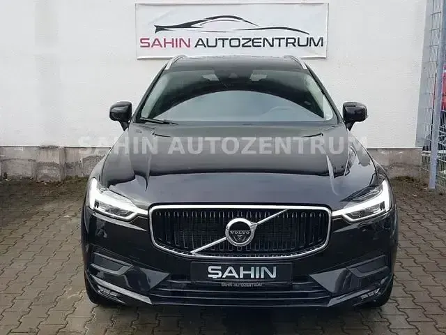 Gebraucht Volvo XC60 Momentum 250 PS (183 kW) 2018 Schwarz SUV