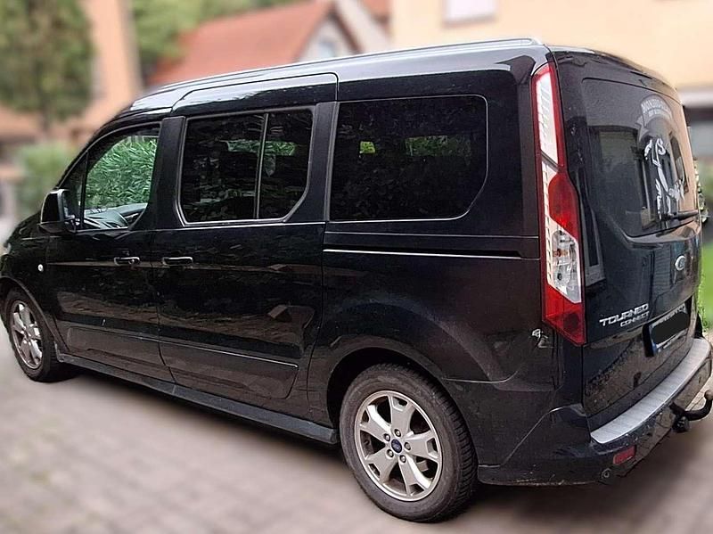 Gebraucht Ford Tourneo 120 PS (88 kW) 2017 Schwarz Kombi