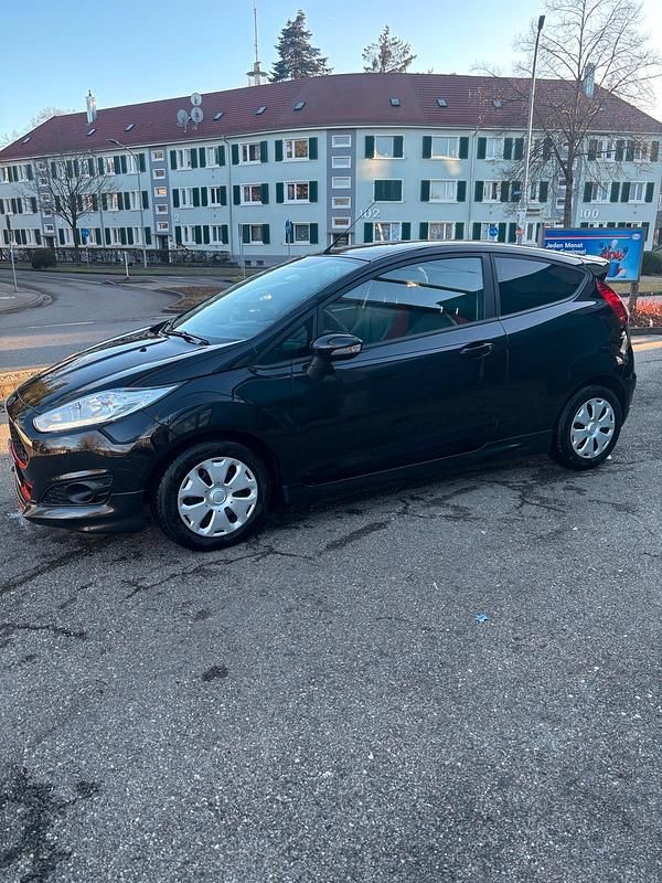 Gebraucht Ford Fiesta ST-Line 140 PS (102 kW) 2015 Schwarz Kleinwagen