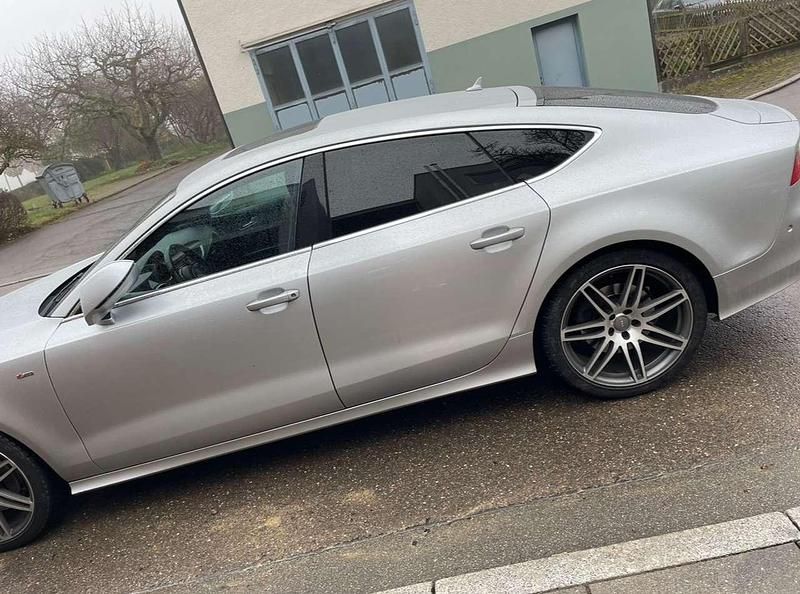 Silber Gebraucht 2011 Audi A7 Kleinwagen | 20.000 € (Etwas zu teuer) - Bild 1/4