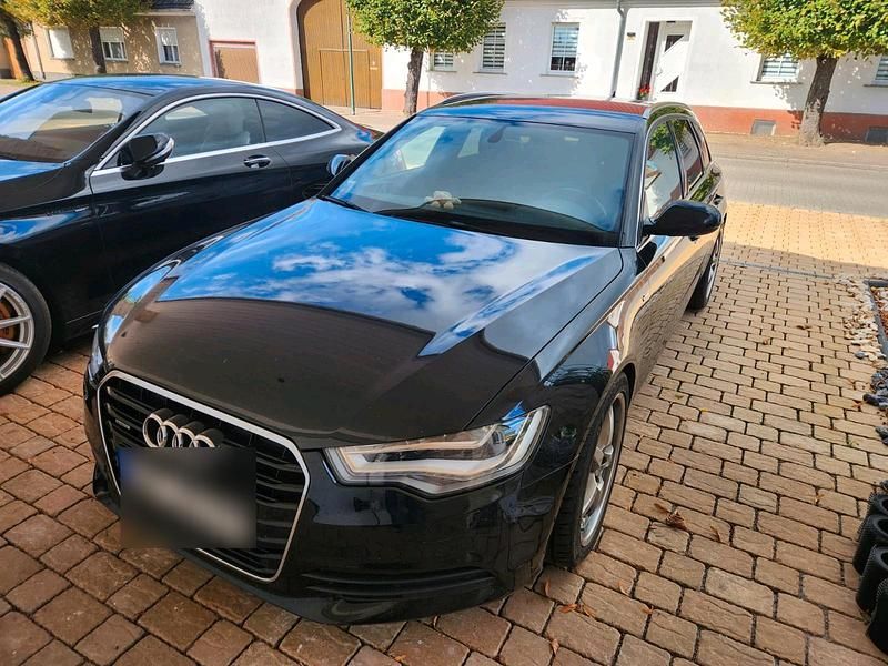 Schwarz Gebraucht 2012 Audi A6 Comfort Kombi | 11.199 € (Superpreis) - Bild 1/4