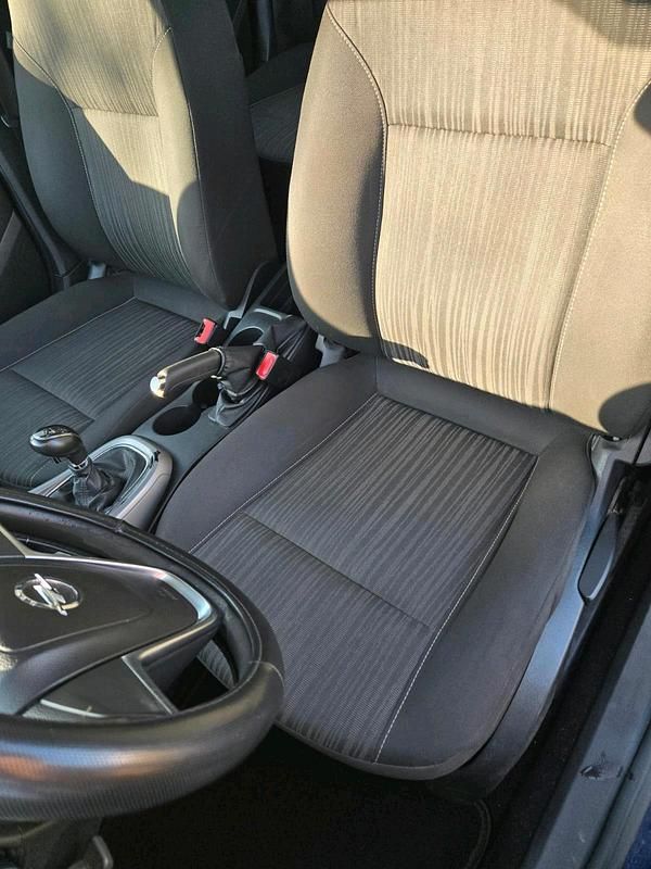 Gebraucht Opel Astra 87 PS (63 kW) 2012 Blau Kleinwagen