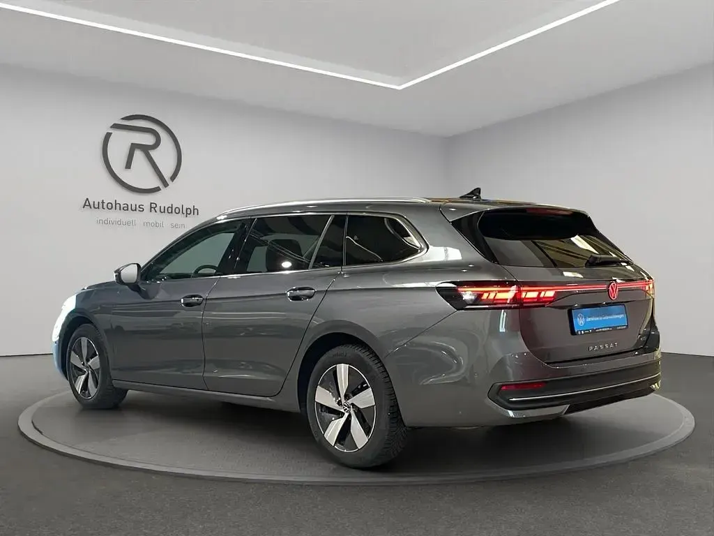 Gebraucht VW Passat Business 150 PS (110 kW) 2025 Diabasgrau metallic Kombi