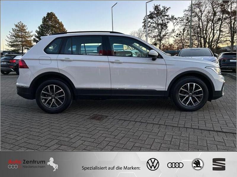 Gebraucht VW Tiguan Life 150 PS (110 kW) 2022 Pure white SUV