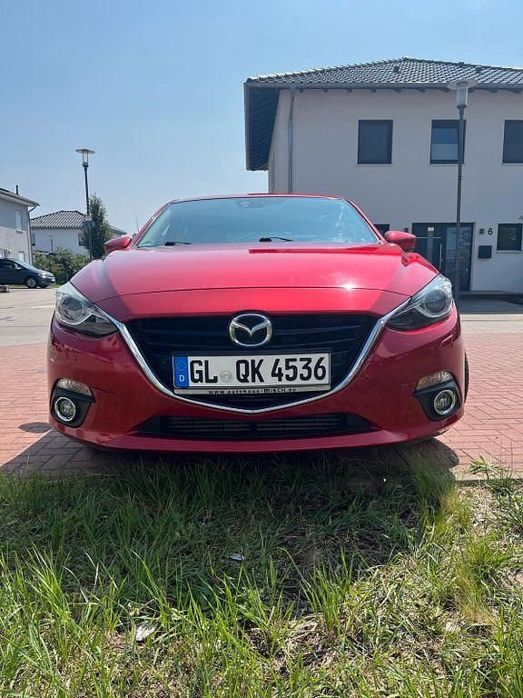Rot Gebraucht 2014 Mazda 3 Sports-Line Limousine | 9.999 € (Fairer Preis) - Bild 1/4