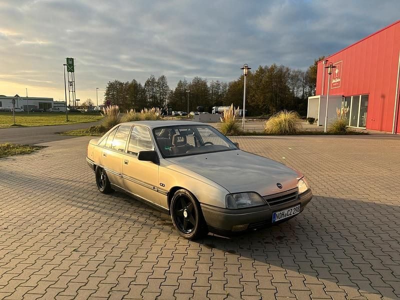 Gebraucht Opel Omega 115 PS (84 kW) 1988 Gold Kombi