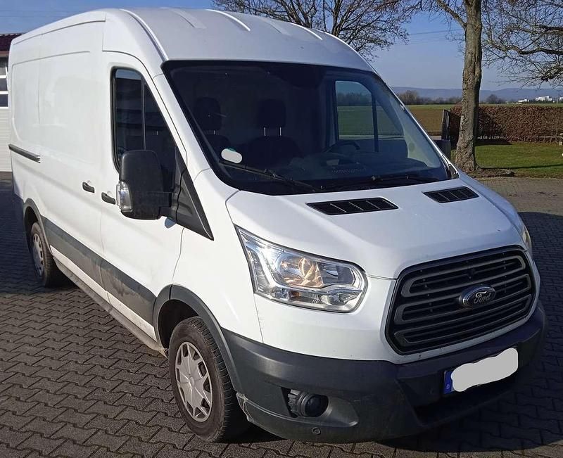 Gebraucht Ford Transit 105 PS (77 kW) 2018 Weiß Van